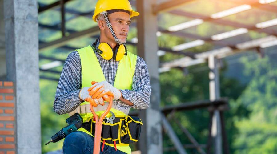 Professional gutter cleaning in Hazlehurst, MS